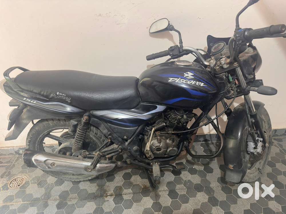 Discover 150cc excellent condition.