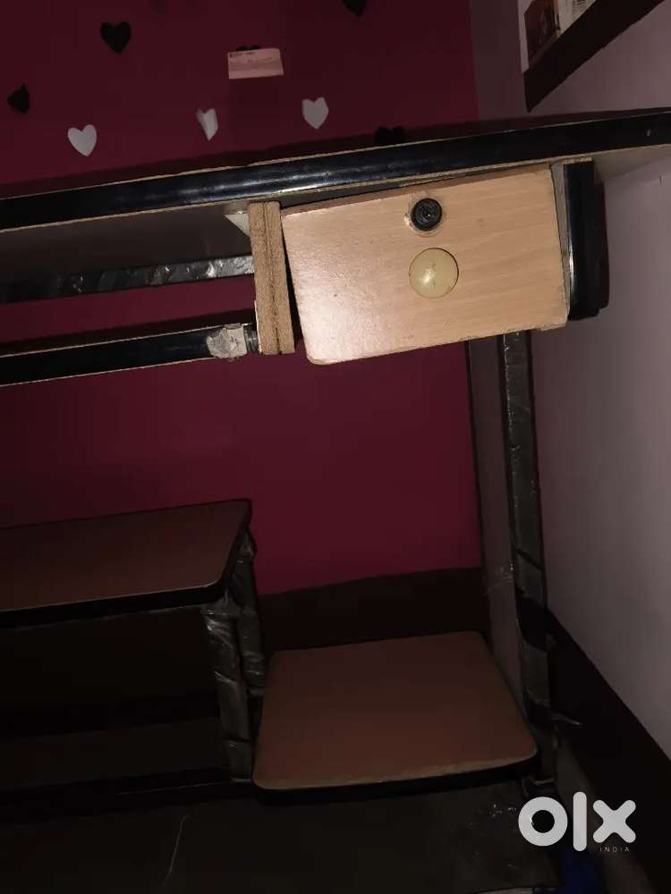 Stylish Study/Computer Table for Sale