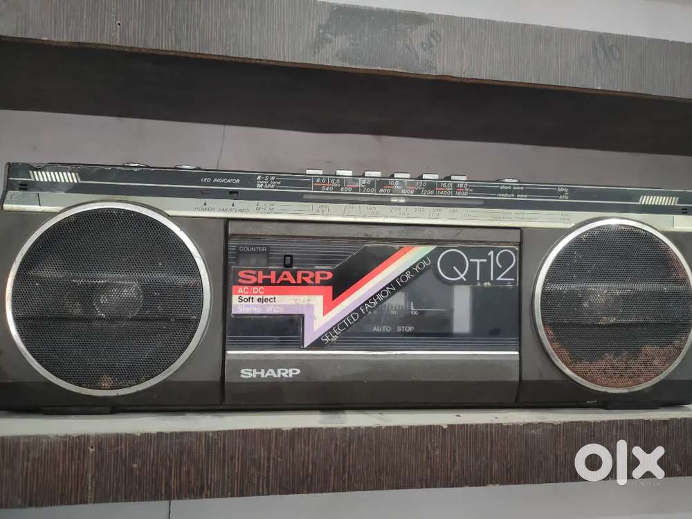 Sharp QT 12 model audio cassette player working condition