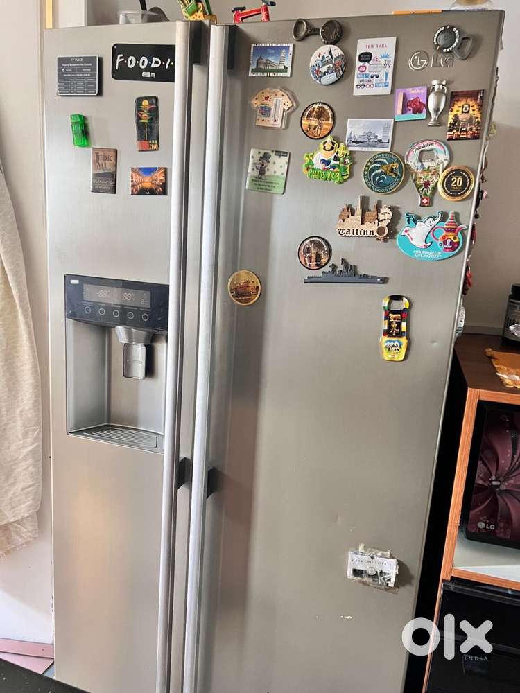 LG side by side refrigerator