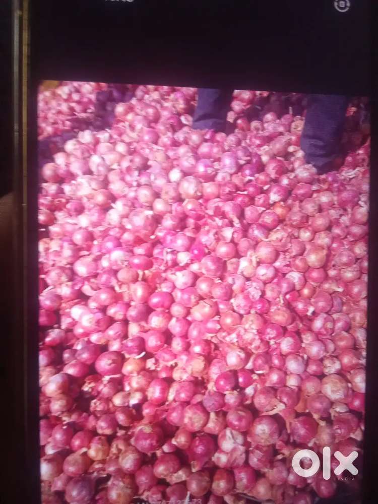 Selling onion in auto