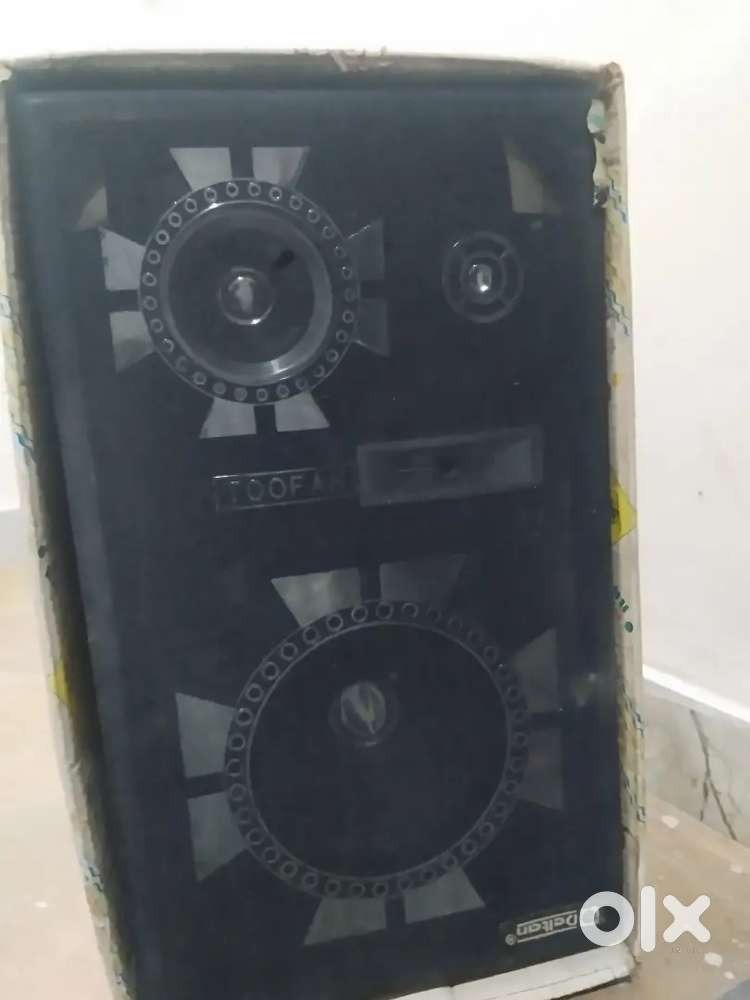 Delton speaker