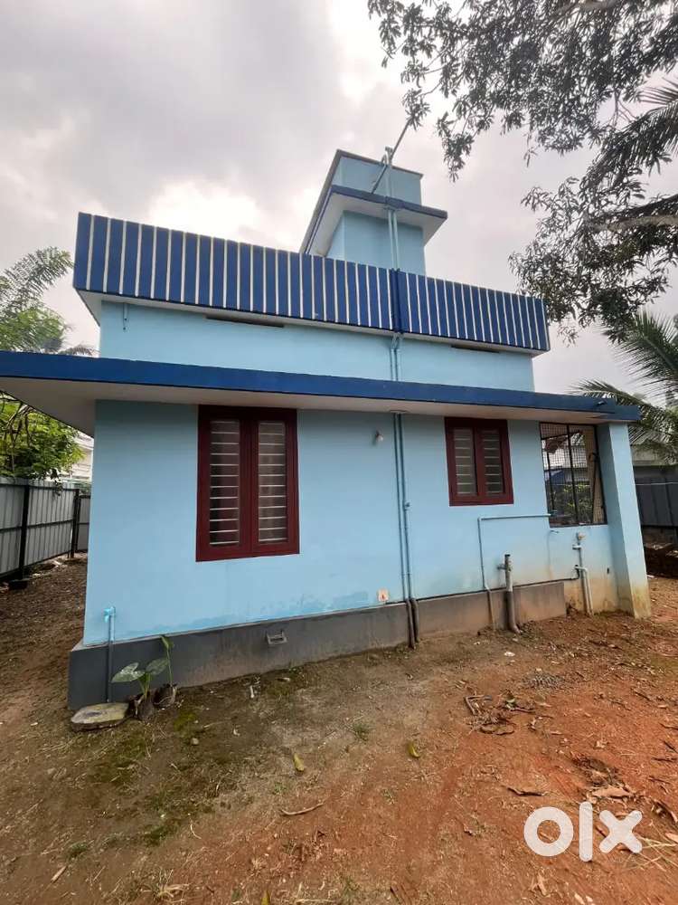 തൃപ്പൂണിത്തുറ ഉദയംപേരൂരിൽ 6.5 സെന്റ്