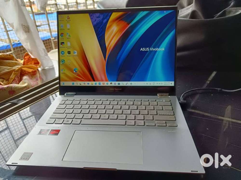 ASUS VIVOBOOK LAPTOP,  touch screen , with touch pen