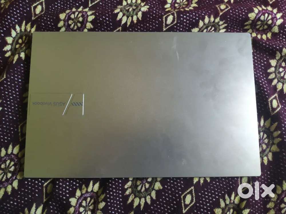 Asus vivobook - 2 month old