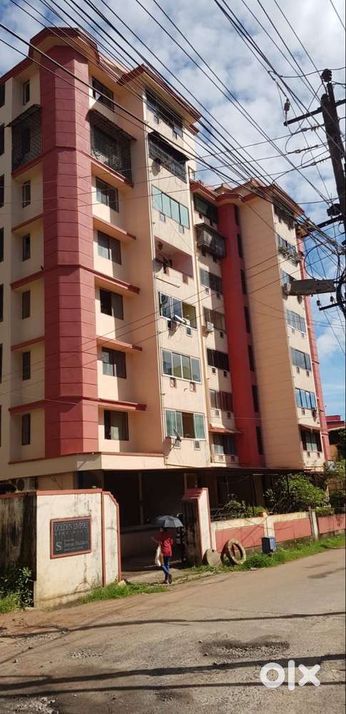 GOLDEN EMPIRE  APARTMENT URWA STORES