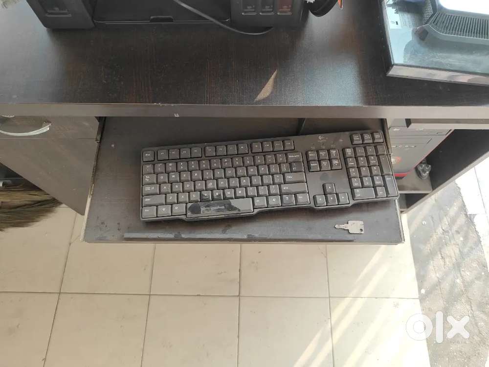 Computer Table
