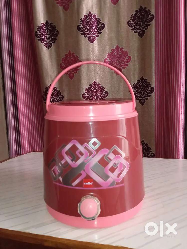 Cello water container