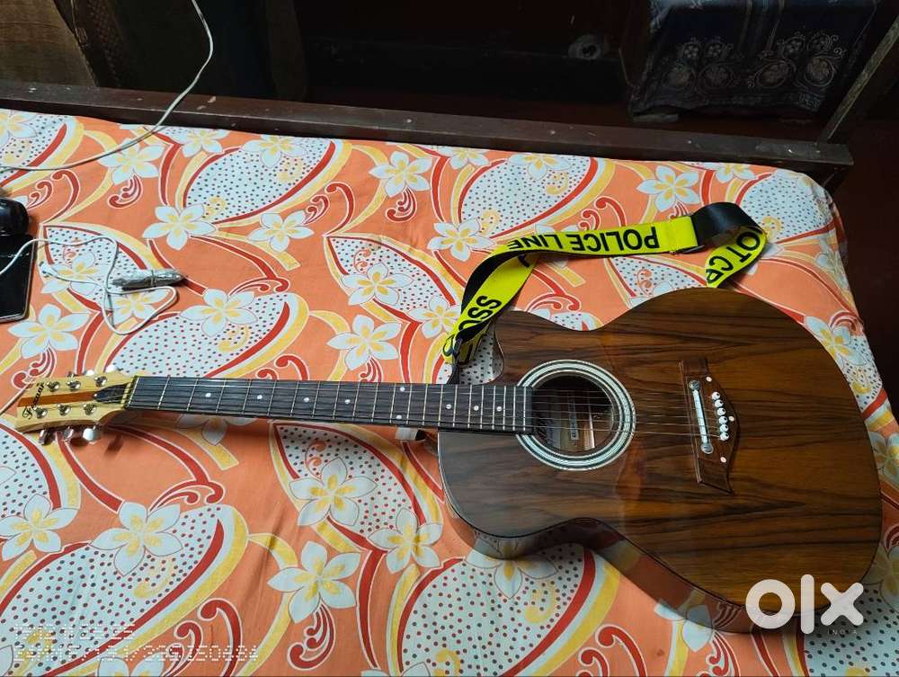 I want to sell my aquatic Guitar