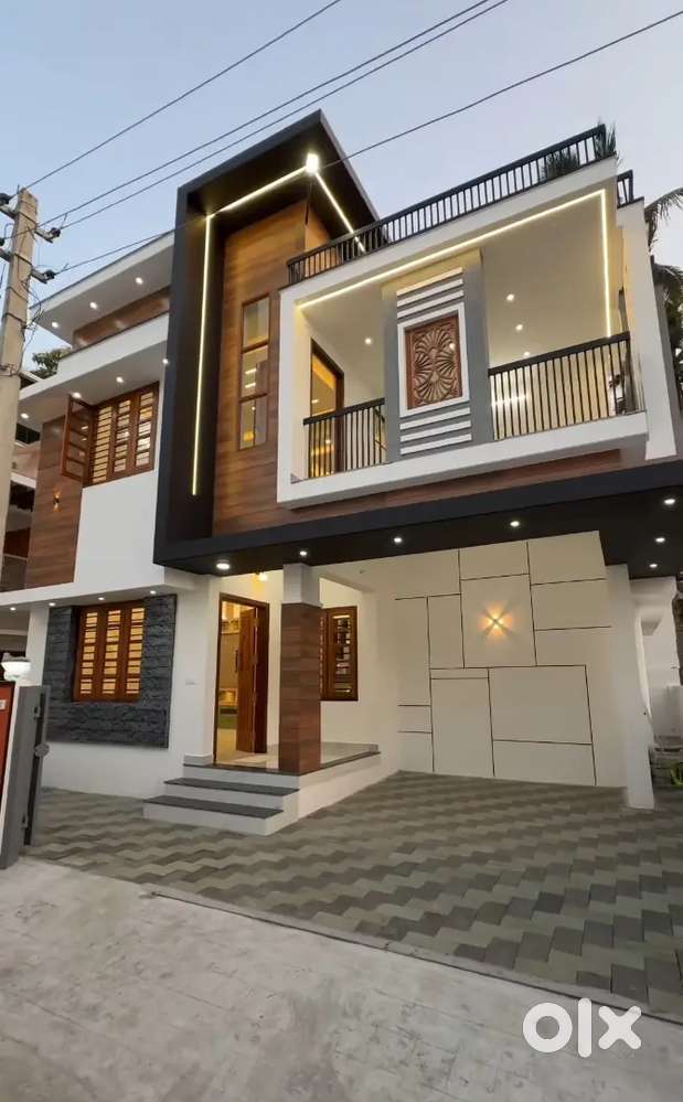 വടക്കഞ്ചേരി ടൗണിൻ്റെ അടുത്തായി 2 & 3 BHK വില്ലകൾ സ്വന്തമാക്കാം