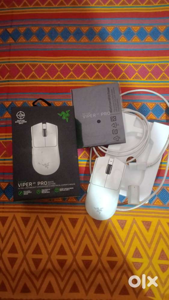 Razer Viper V3 Pro White Edition