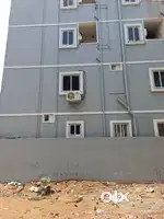 New building, avilable lift service no water problem decent location