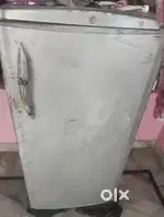Door ka rabbad toota hua hai baaki chalu condition m hai