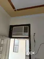 Hitachi 1.5 window AC