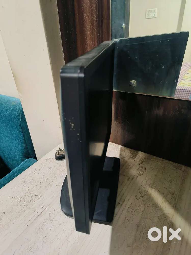 Dell Monitor 18 inch