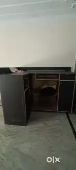 Wooden Counter 5 feet
