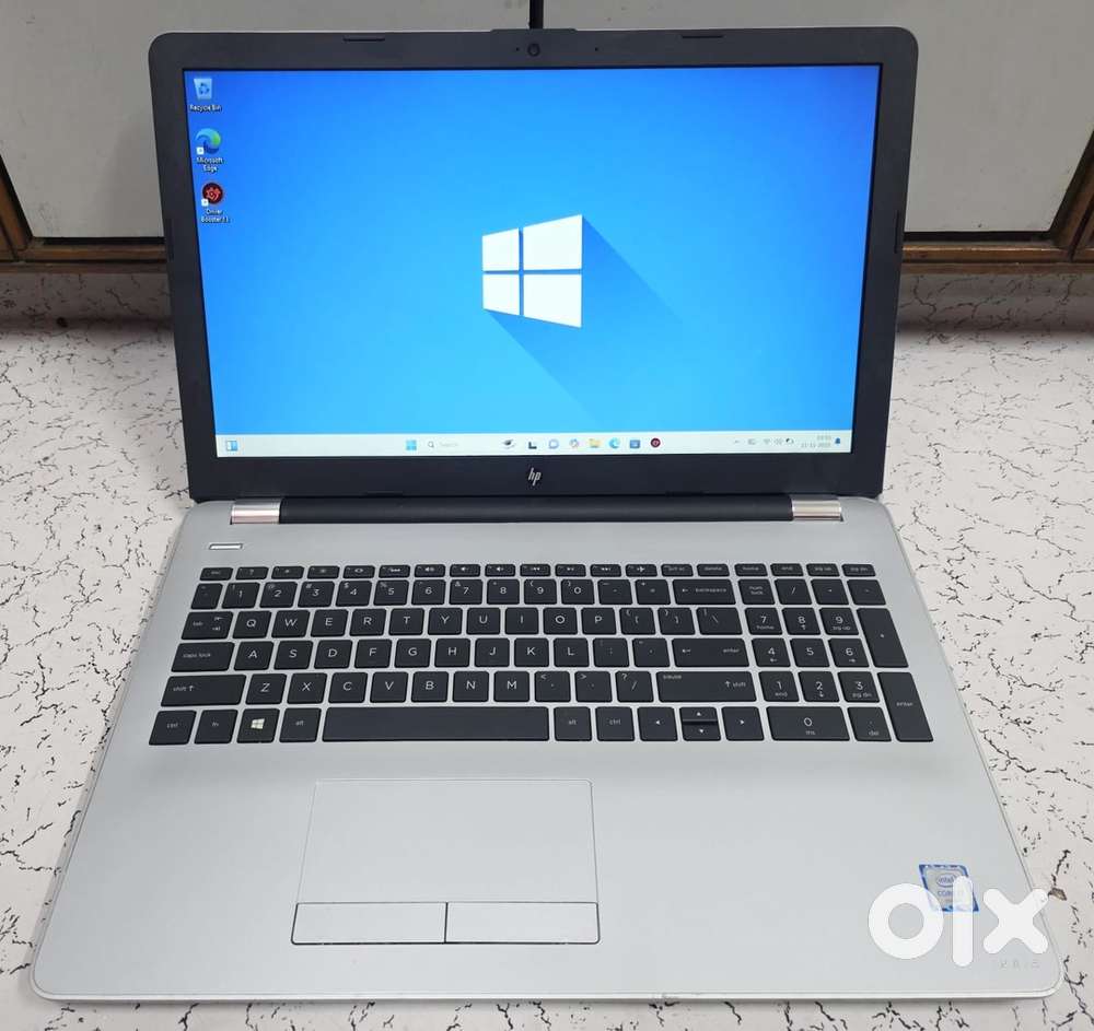 HP i7 Graphics Laptop