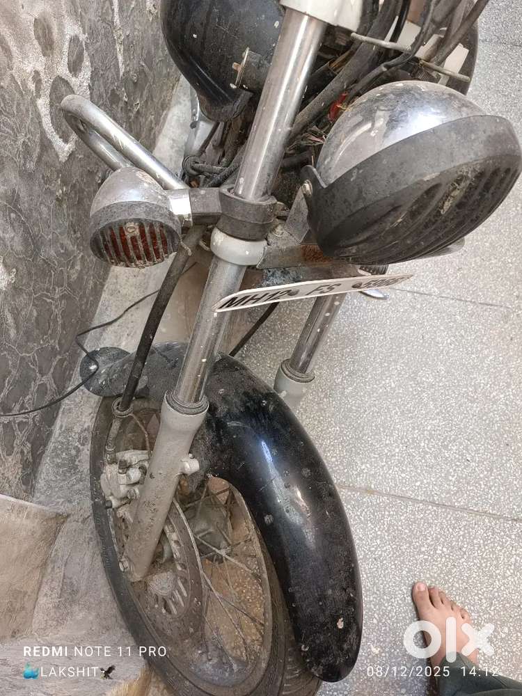 Bajaj avenger 200 oil cooled 2009 model