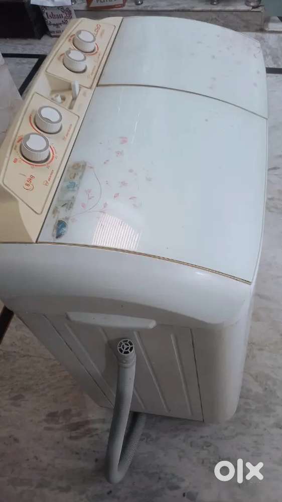 Lloyd washing machin 8.5 kg