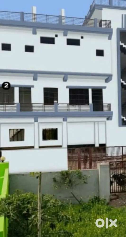 Singal & 2 bhk rooms available prime location near stm नीलकंठ हॉस्पिटल