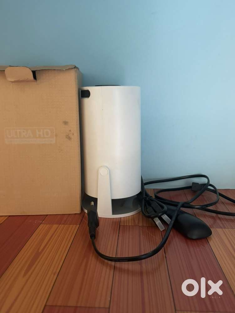 Projector with remote price can be negotiate