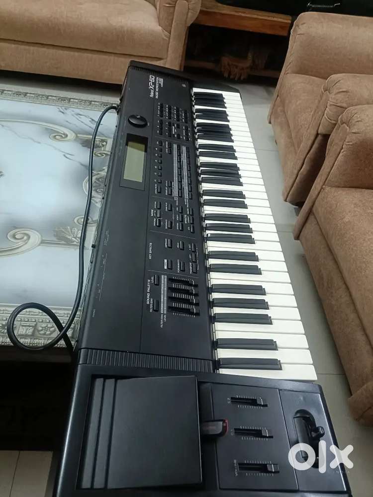 Roland xp 60 in excellent condition