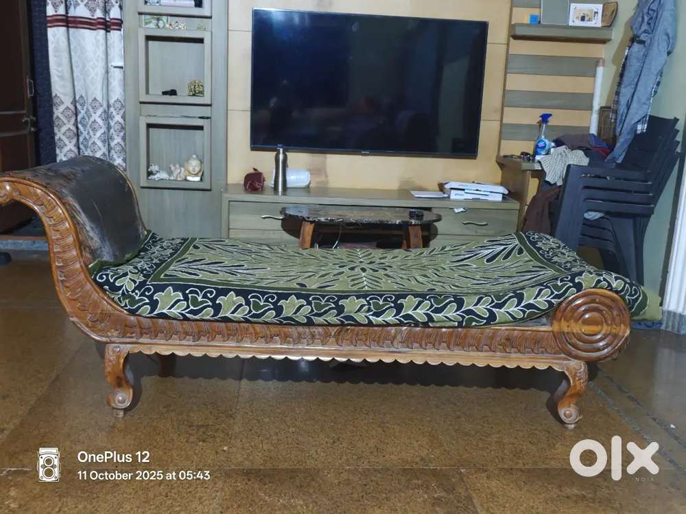 Divan set tack wood