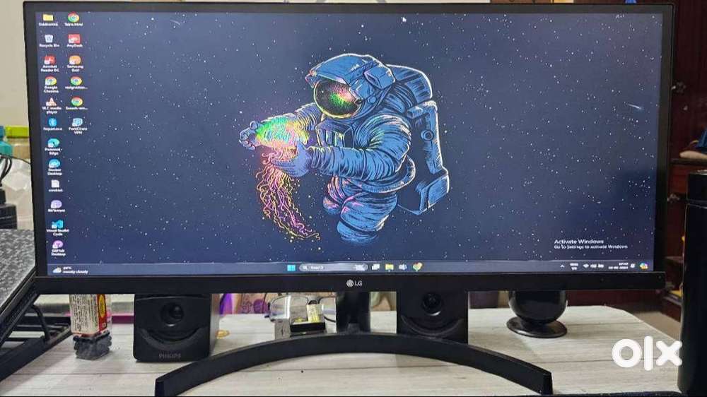 LG 29 (73CM) UltraWide WFHD LCD 2560 X 1080 Pixels IPS Display Monito