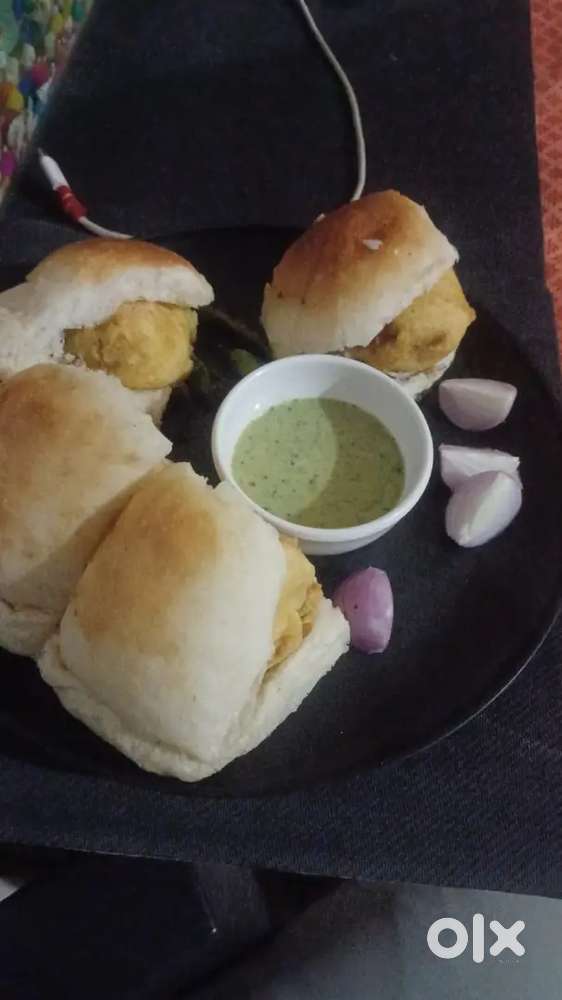 Cook:-: vada pav,bhaji ,samosa all items