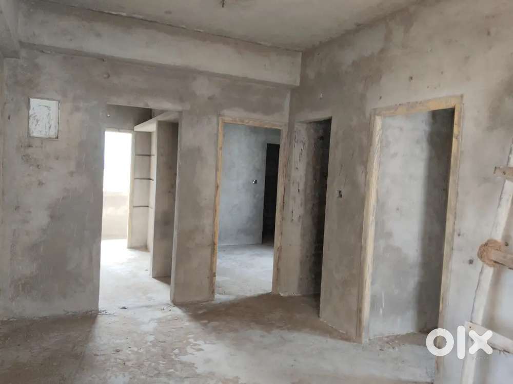 2bhk flats at prime and highway road