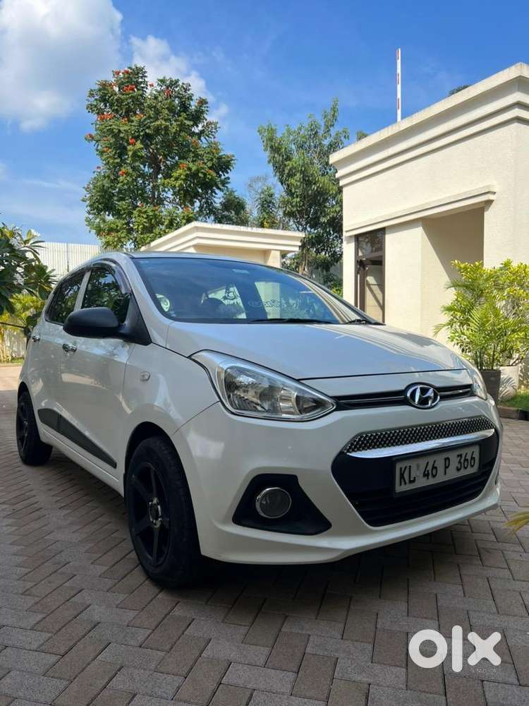 Hyundai Grand i10 2016 Petrol Well Maintained