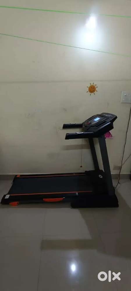 Durafit Strong Trademil 2 HP (Peak 4 HP) with Manual Incline Motorized