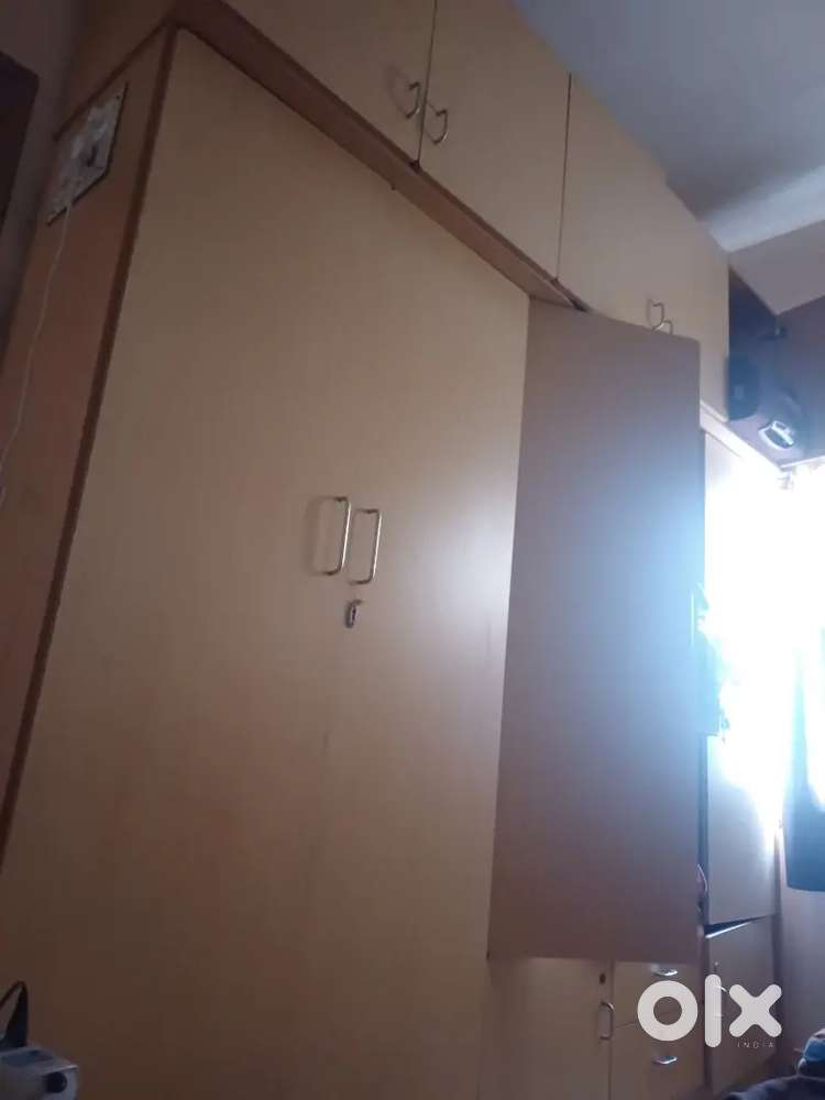 2bhk flat ...1 room personal or sharing for female