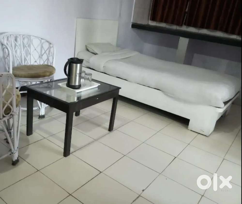 Hotel jisko Lena Hai turant sampark kre