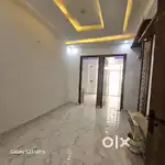 2bhk flat - 1020sqt - 40 lakh * Noida Extension