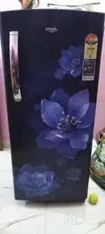 Whirlpool fridge sell kr rha hu 2.5 yr old h