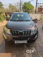 Mahindra XUV500 2017