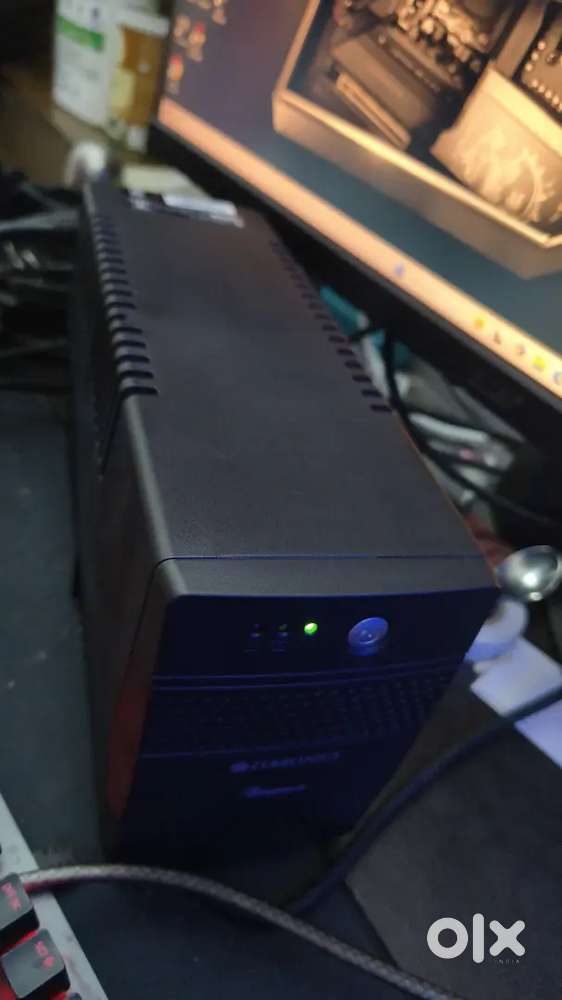 UPS Zebronics U735