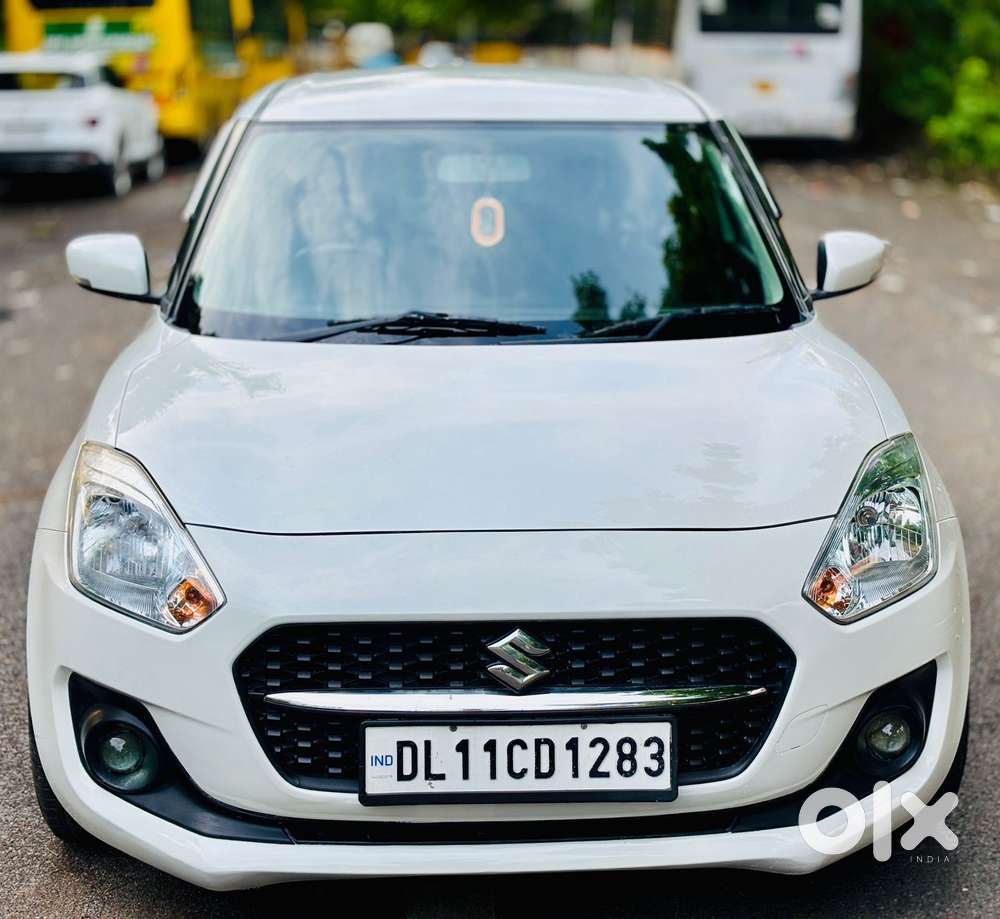 Maruti Suzuki Swift VXi + Manual, 2022, Petrol