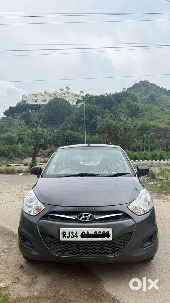 Hyundai i10 Sportz 1.1L, 2015, Petrol