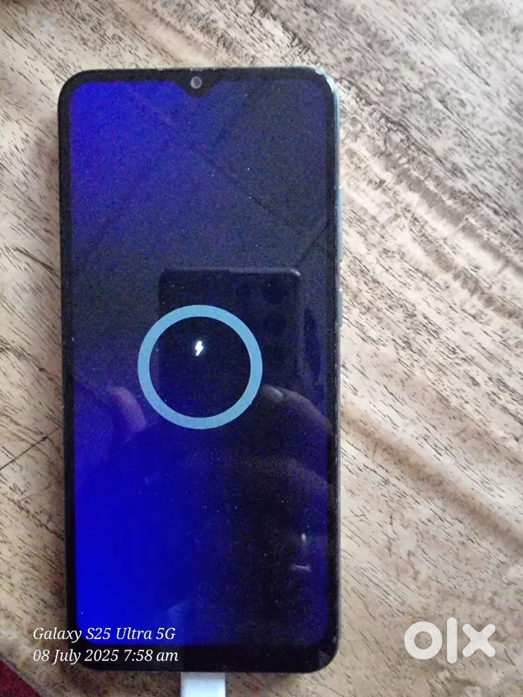 Samsung galaxy f04