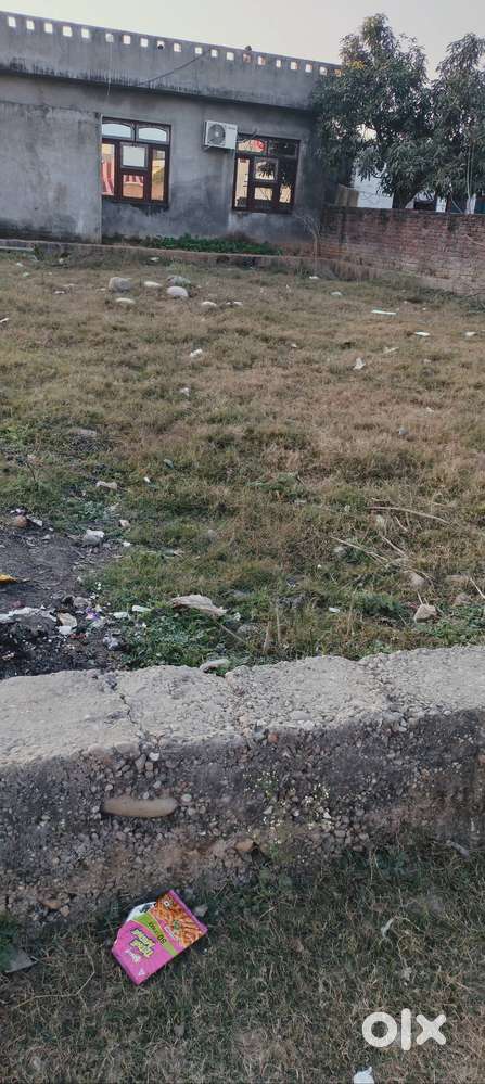 9.25 marla plot for sale in Sari Rakwalan