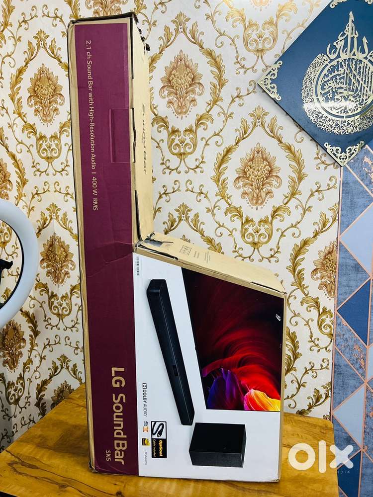 LG 400w Soundbar with wireless subwoofer brand new unused