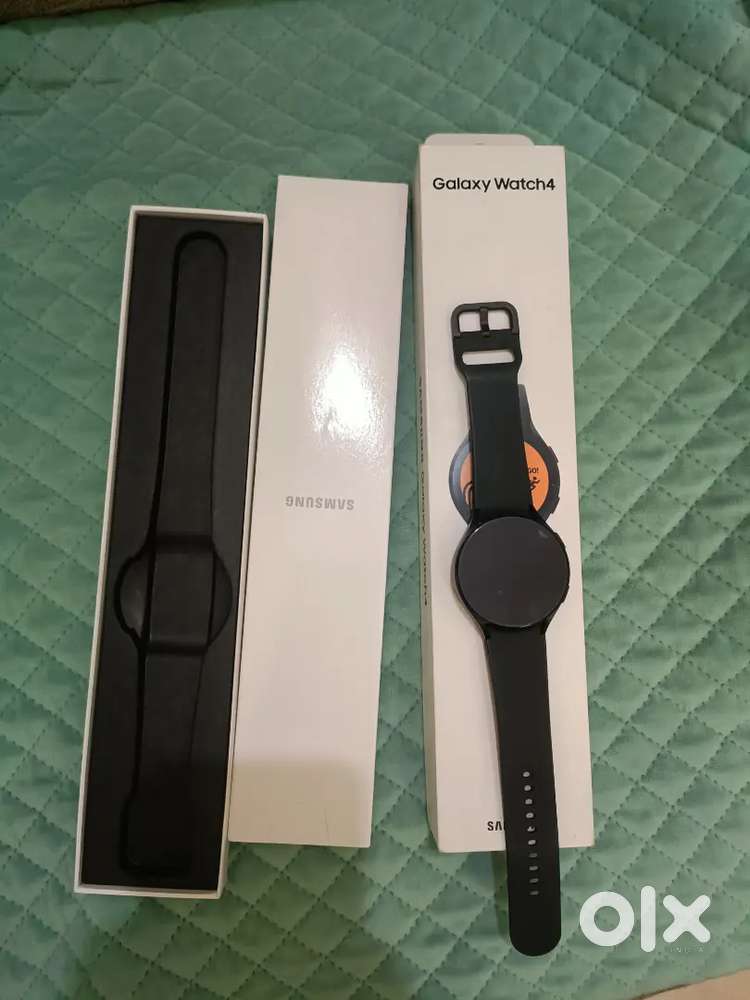 Samsang gelexy watch 4 non activeted only 20000 me