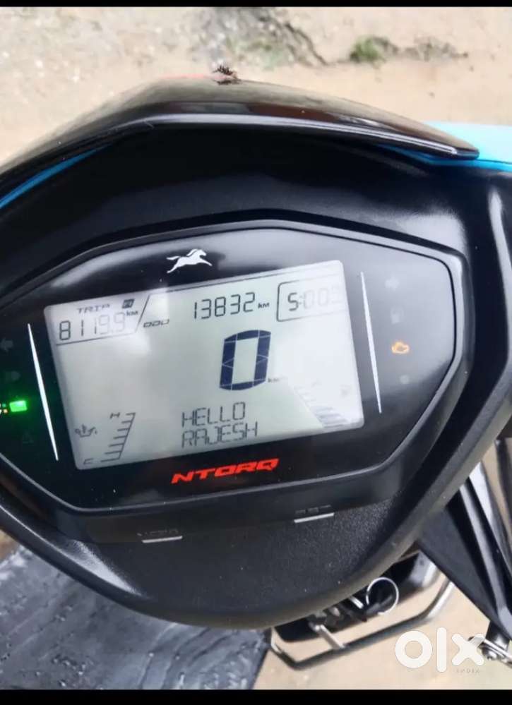 First hand scooty