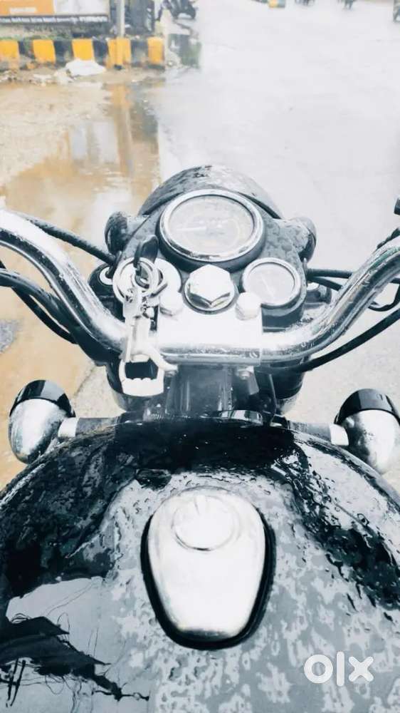 KA05, Royel Enfield Standard 350 in Super Good condition