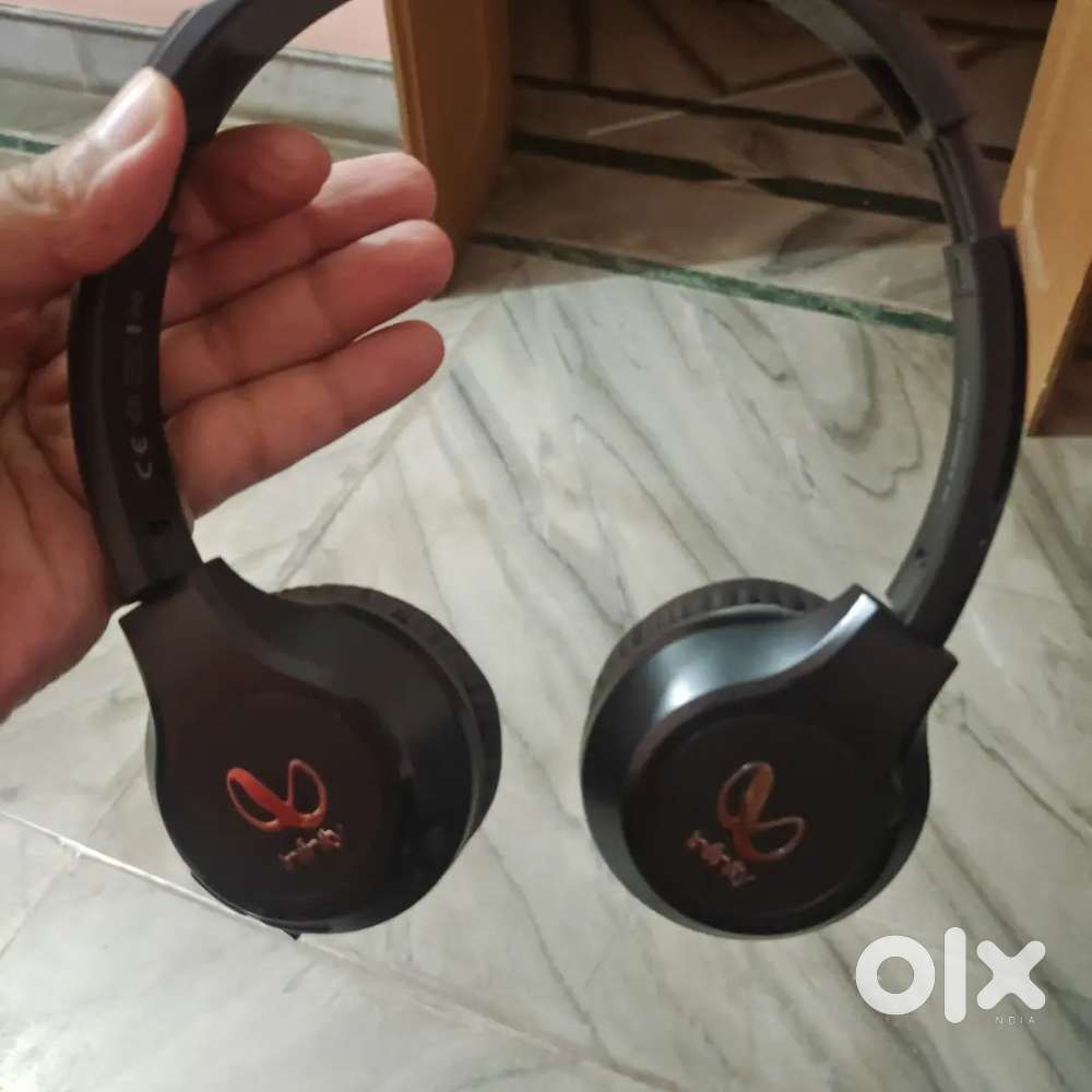 Infinity by Harman Bluetooth Headphones - Deep Bass & Long Playtime!