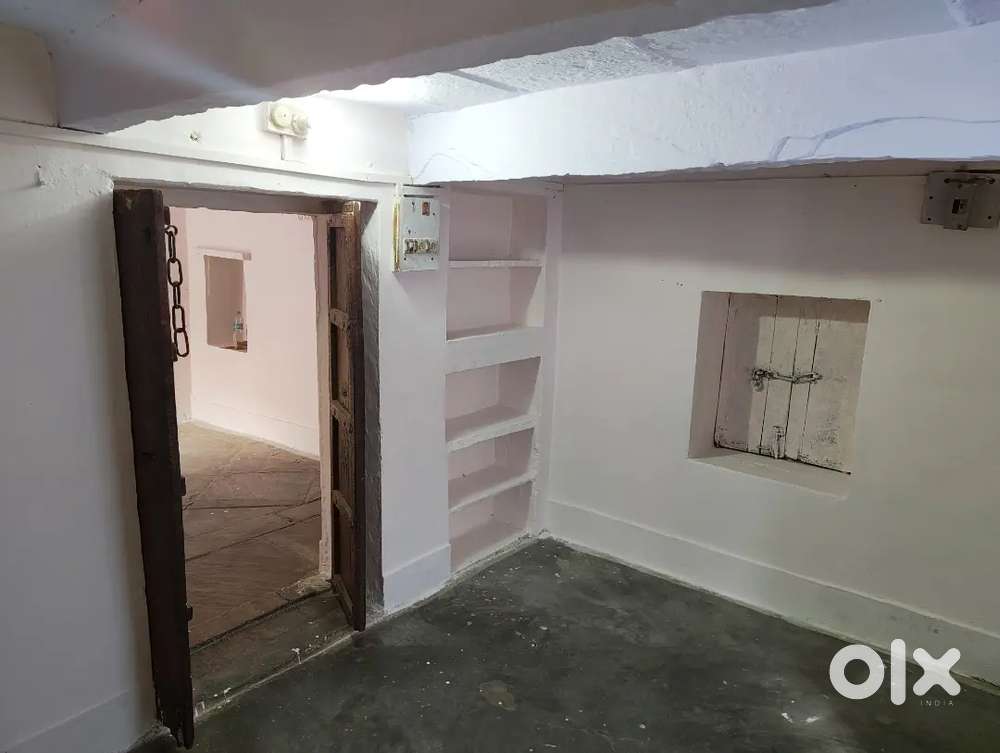 Room Rent for Small family or girls. Only intrested person contact us