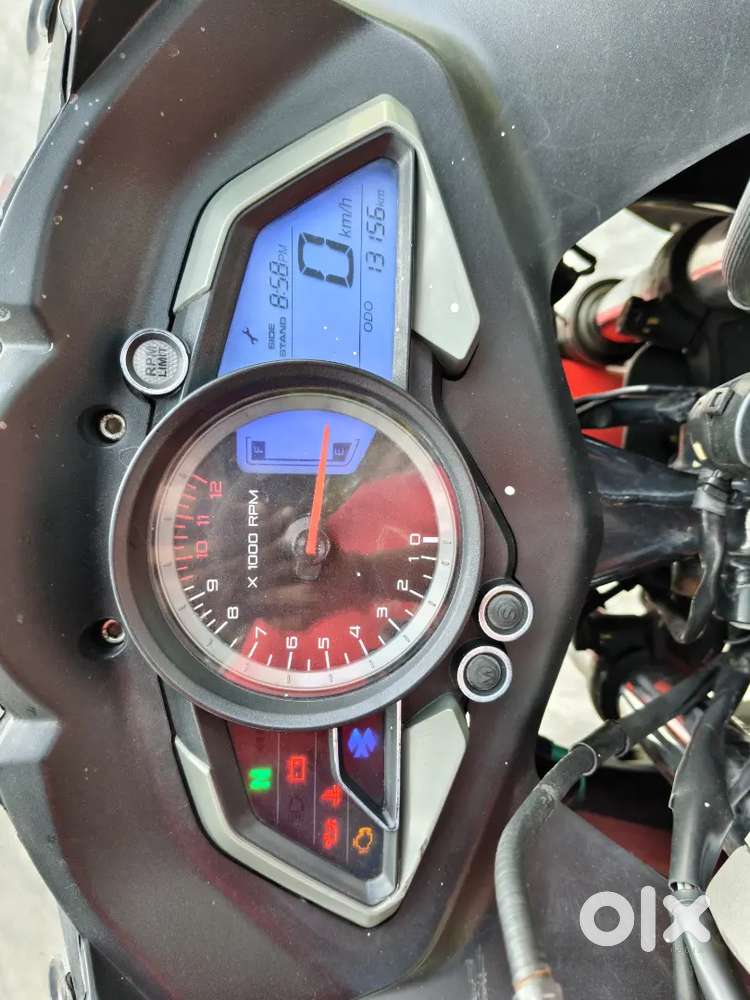 Bajaj RS 200