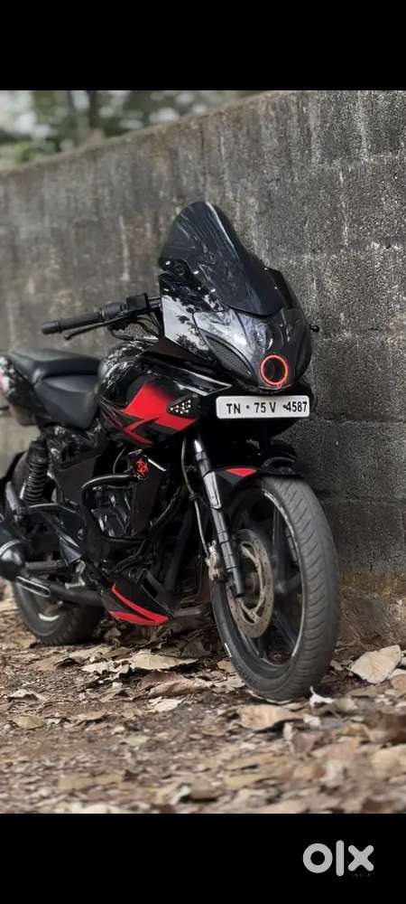 Pulsar 220 fully readyed bike like showroom piece